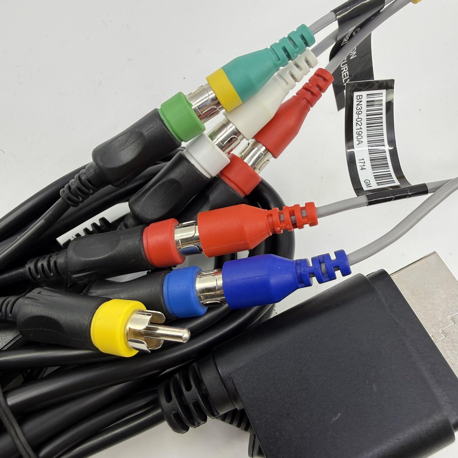 Component Composite A/V Cable HDTV/AV Switchable RCA YPbPr Black China