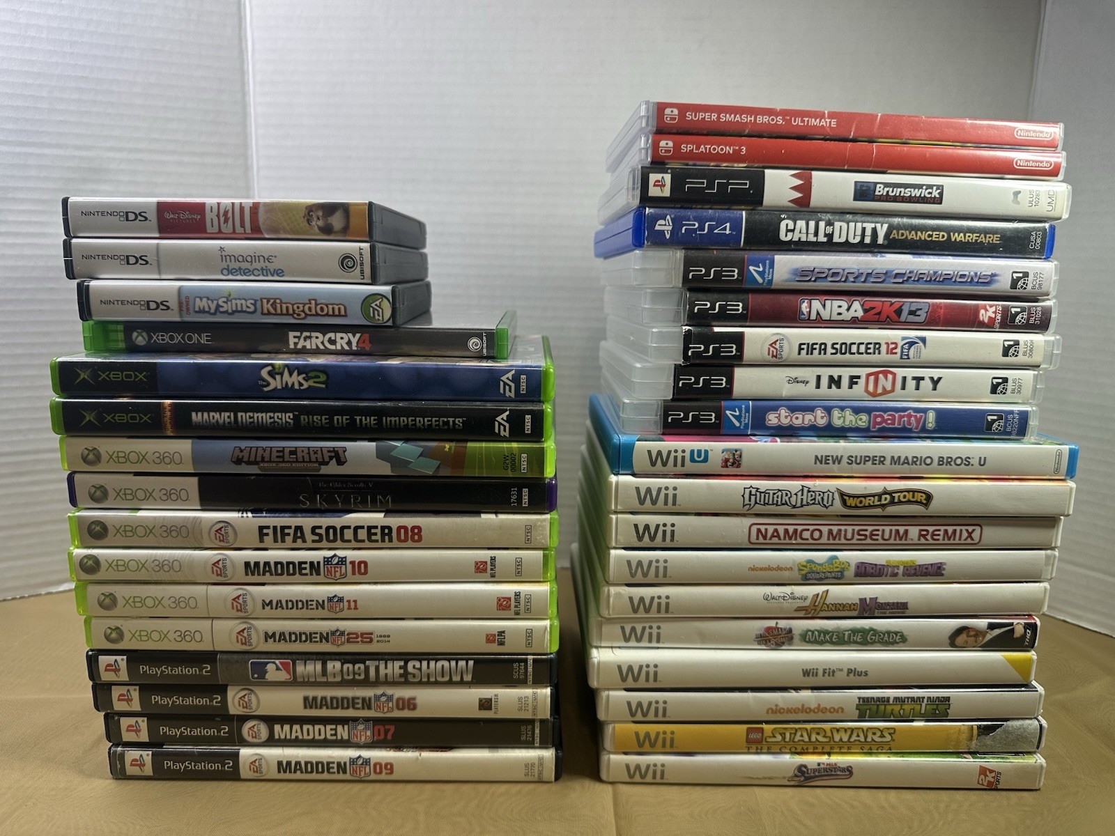 Empty Video Game Cases Lot Of 35 Wii U Switch PlayStation Xbox PSP & More