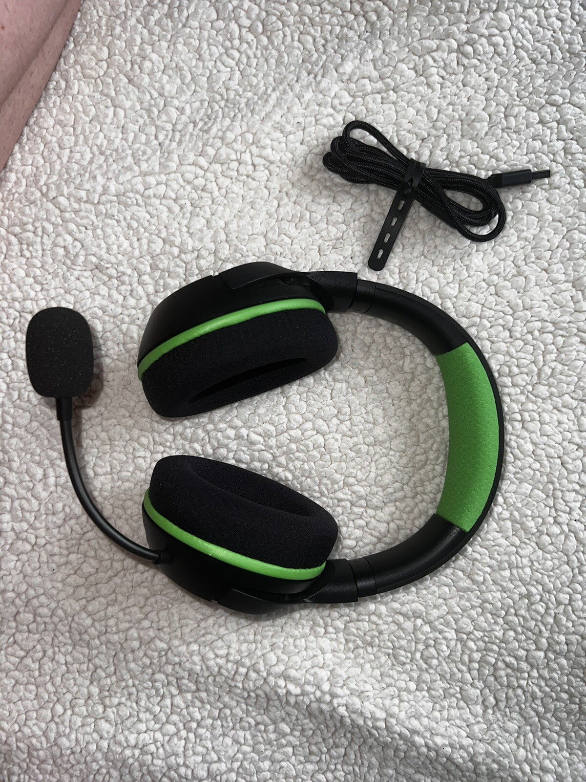 Razer Kaira Wireless Gaming Headset for Xbox Series X/S – Black/Green