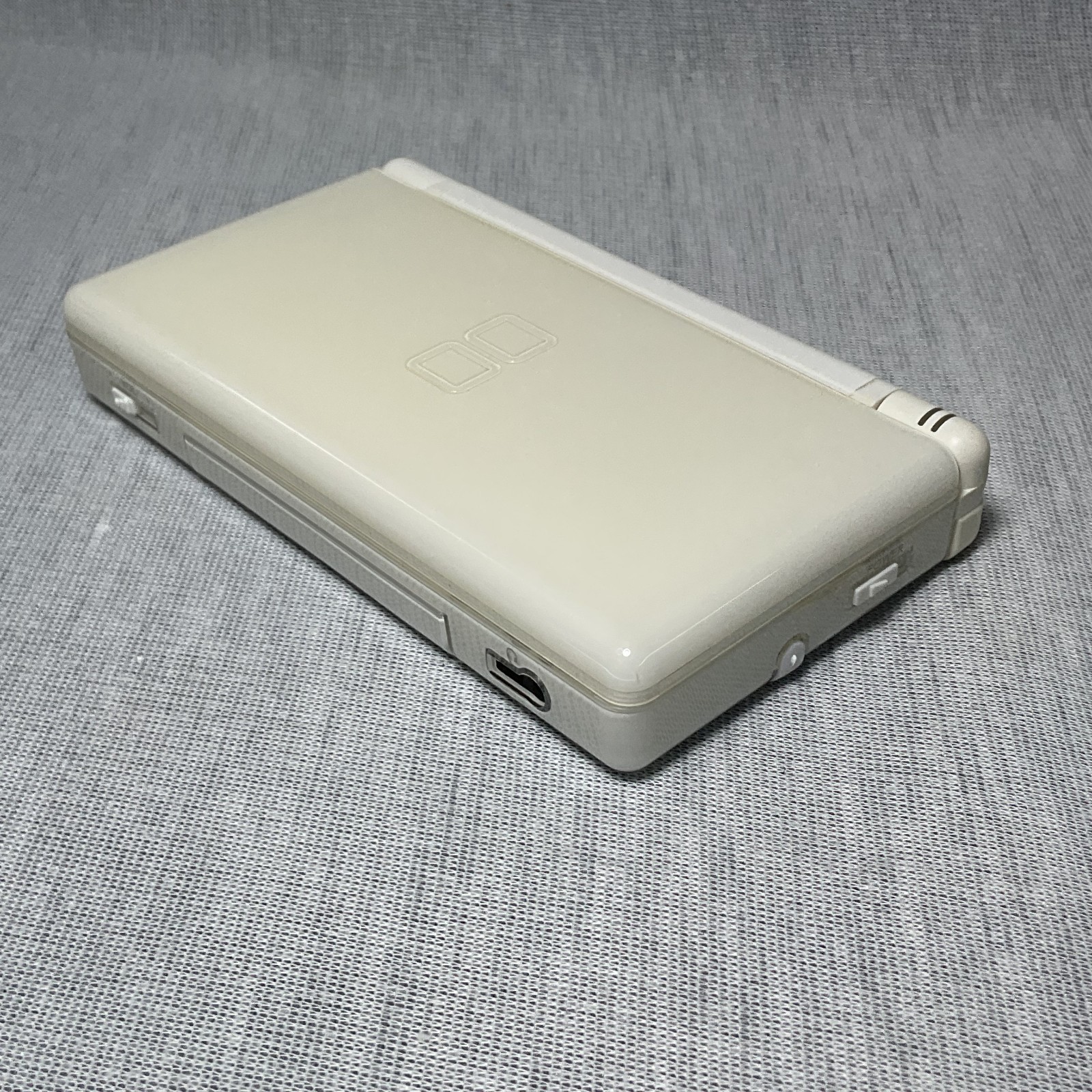 Nintendo DS Lite Console – Polar White