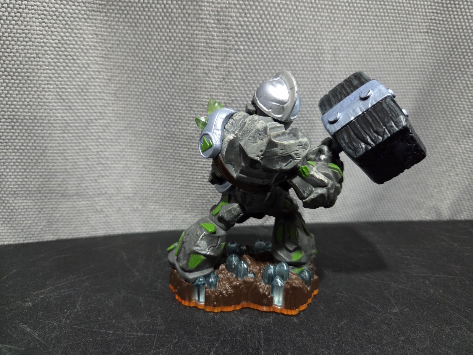 SKYLANDERS GIANTS Character Figure: GRANITE CRUSHER