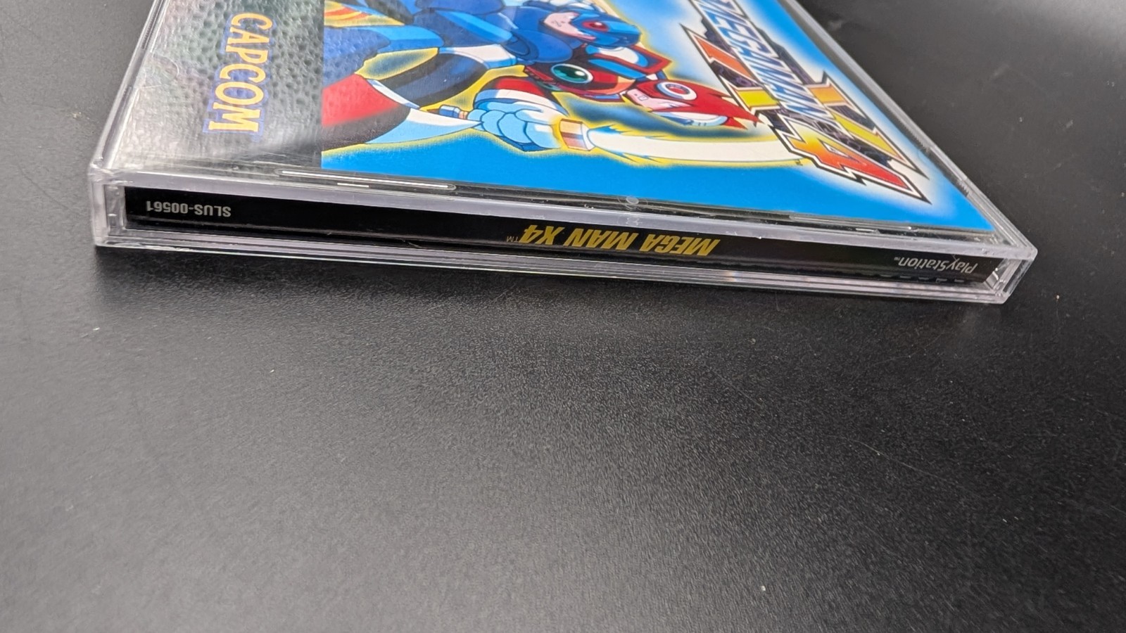 Mega Man X4 (Sony PlayStation 1, 1997) Complete With Manual Disk amazing Shape