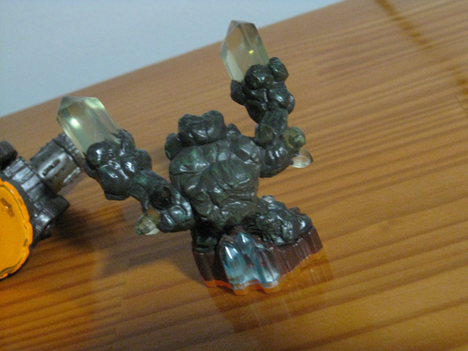 Skylanders Giants Lightcore Prism Break Crusher & Dragonfire Cannon Figures Lot