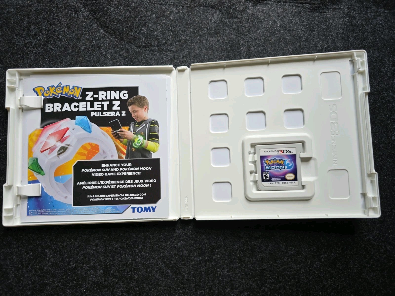 Pokémon Moon (Nintendo 3DS, 2016) – NTSC – with Case – Authentic