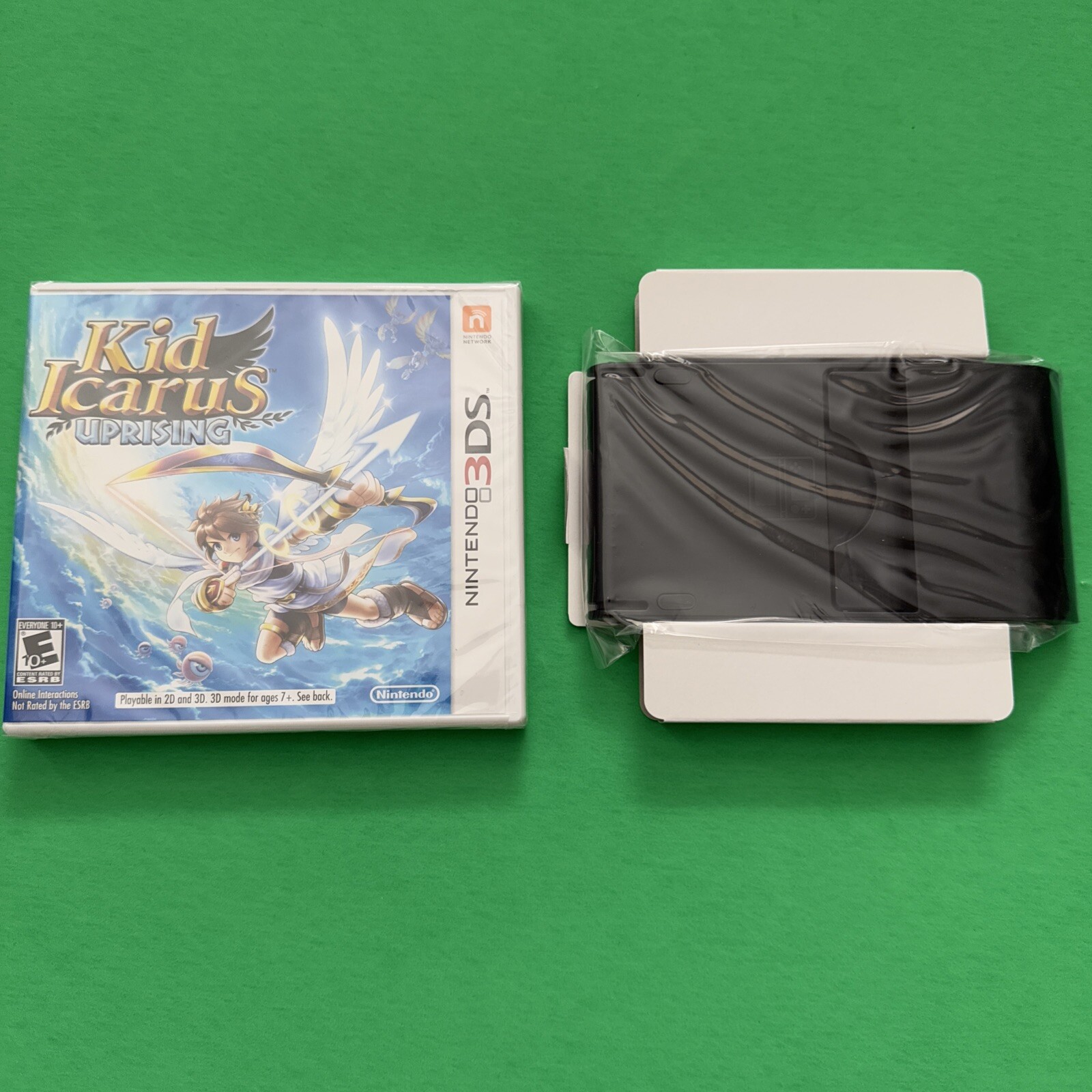 Kid Icarus Uprising (Nintendo 3DS, 2012) Box Opened / Game New Sealed