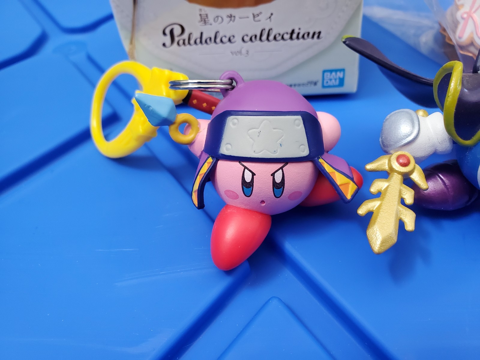 Kirby 4x Collectibles – Figures + Keychains – Paldolce Collection + Blind Bag