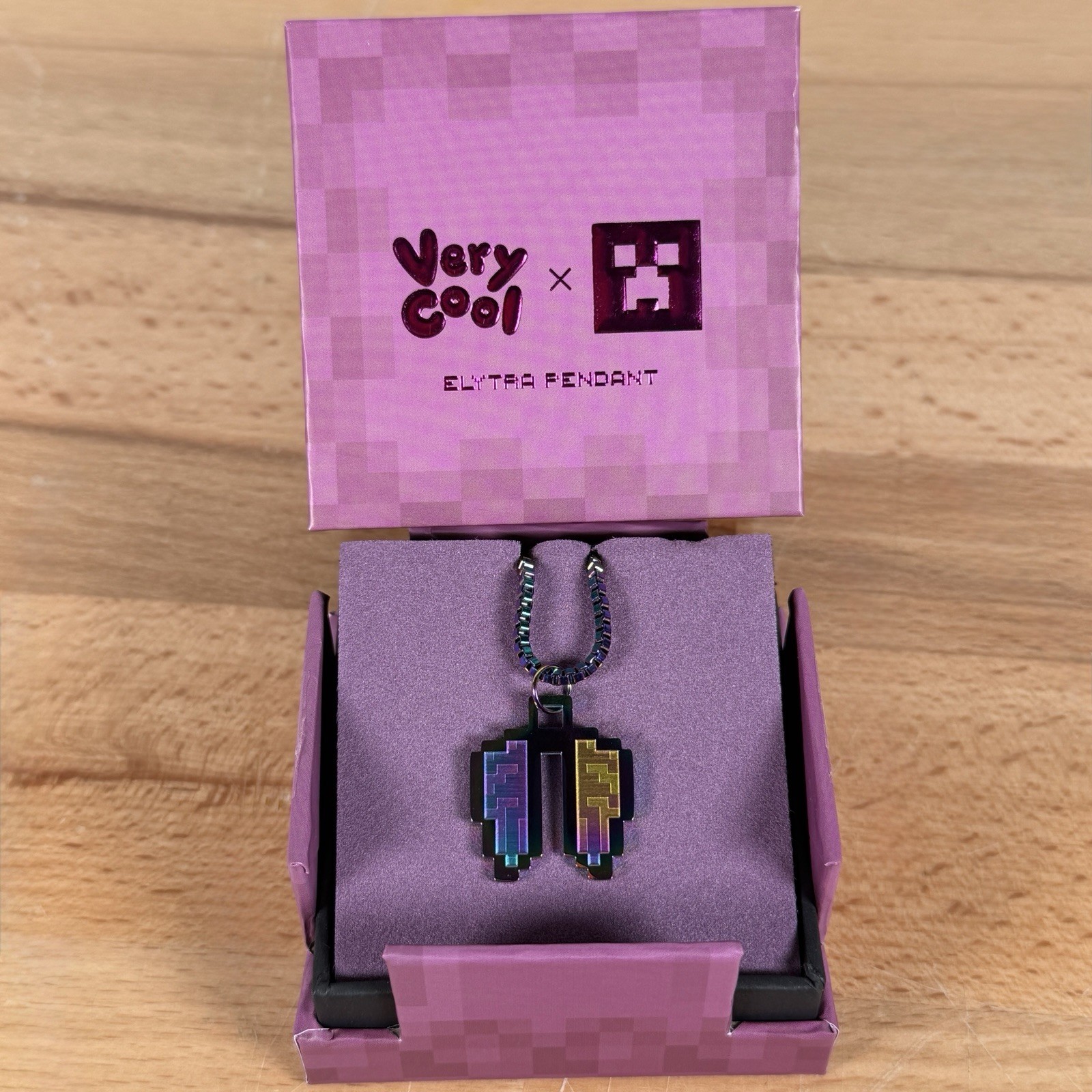 Very Cool Shirtz x Minecraft – Elytra Pendant Necklace *LIMITED EDITION NEW*