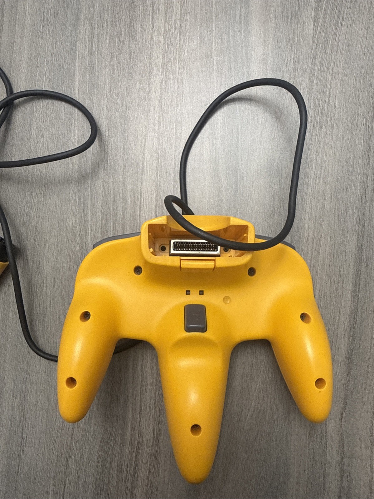 Official Nintendo 64 Controller OEM N64 Color Yellow Stick 10/10 Tested