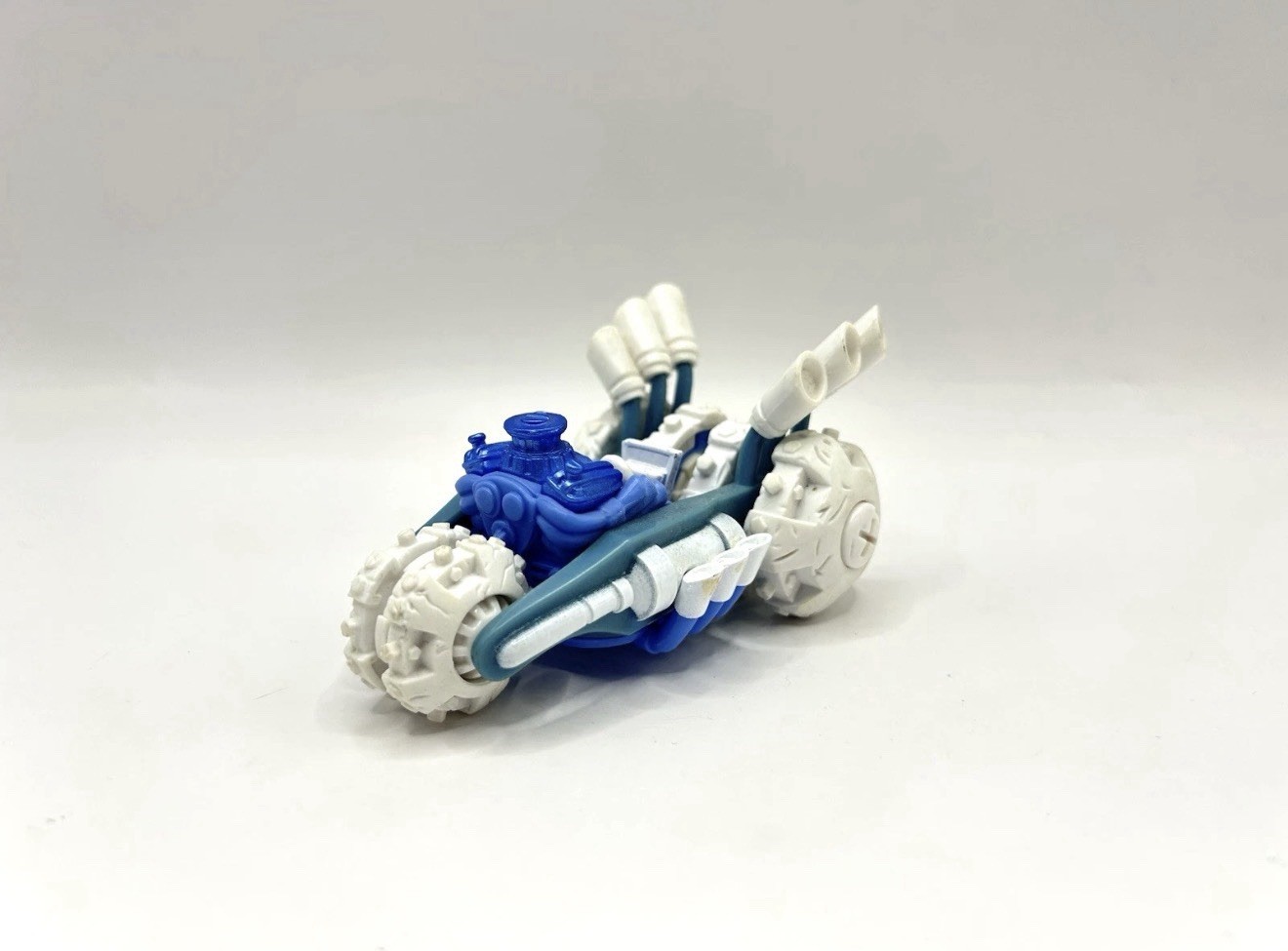 Skylanders Superchargers Gold Rusher Power Blue Vehicle