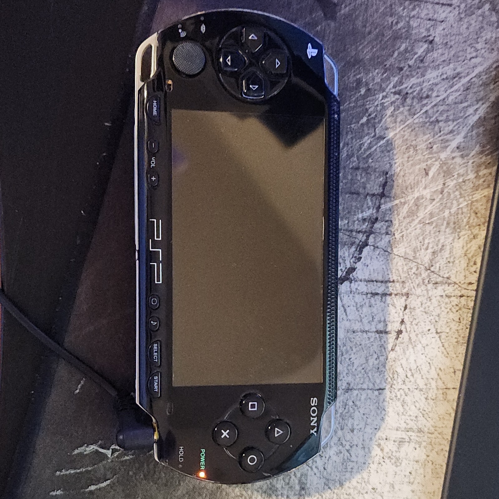 Sony PSP-1001 Handheld System Black Wi-Fi, USB, 8GB, Region Free *bad Battery*