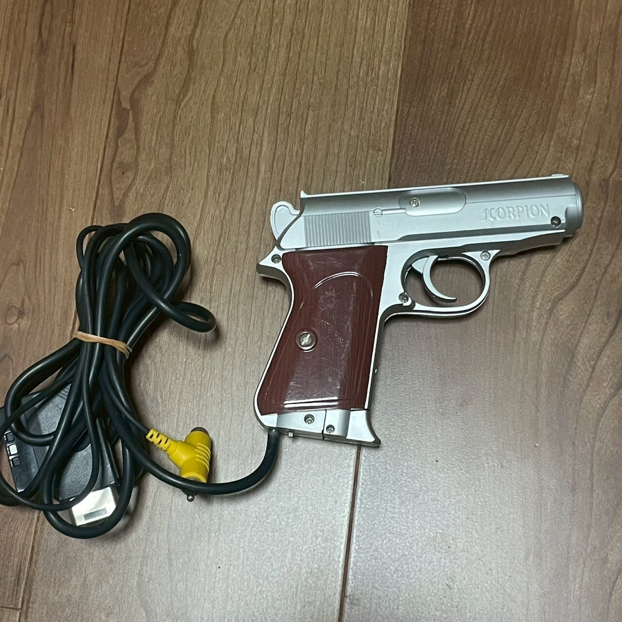 BLAZE Scorpion 2 II Lightgun GUNCON for PlayStation 1 PS1 & PlayStation 2 PS2