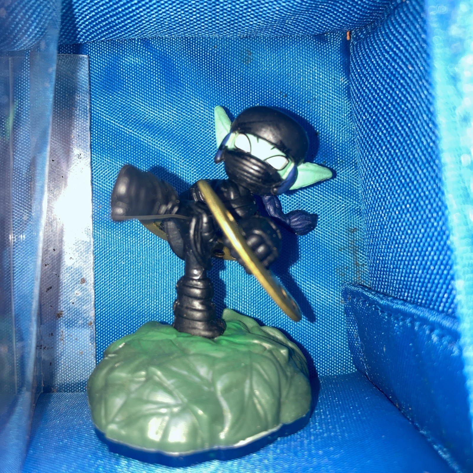 Skylanders Travel Case With 22 Skylanders