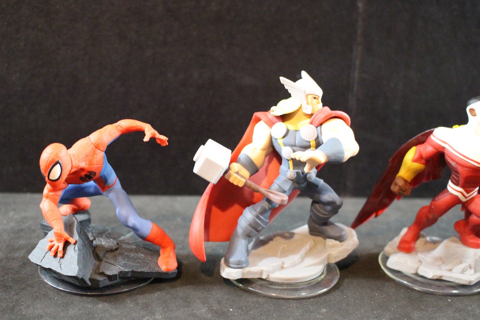Disney Infinity – Video Game Figure – Marvel – Captain America, Thor, Hulk, Iron