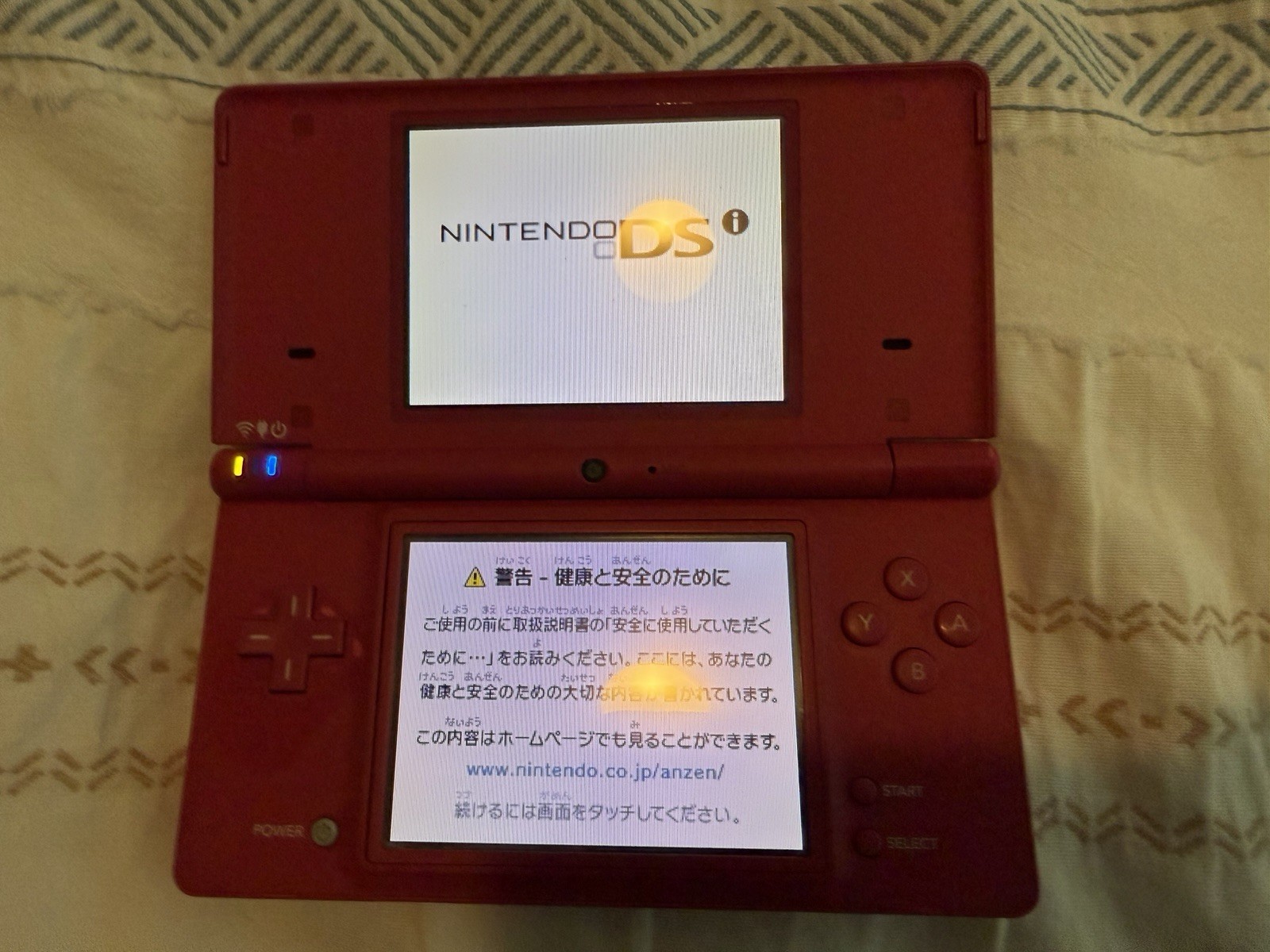 Nintendo DSi TWL-001(JPN) Pink Handheld Console NTSC-J Wi-Fi Mic 256MB 2008