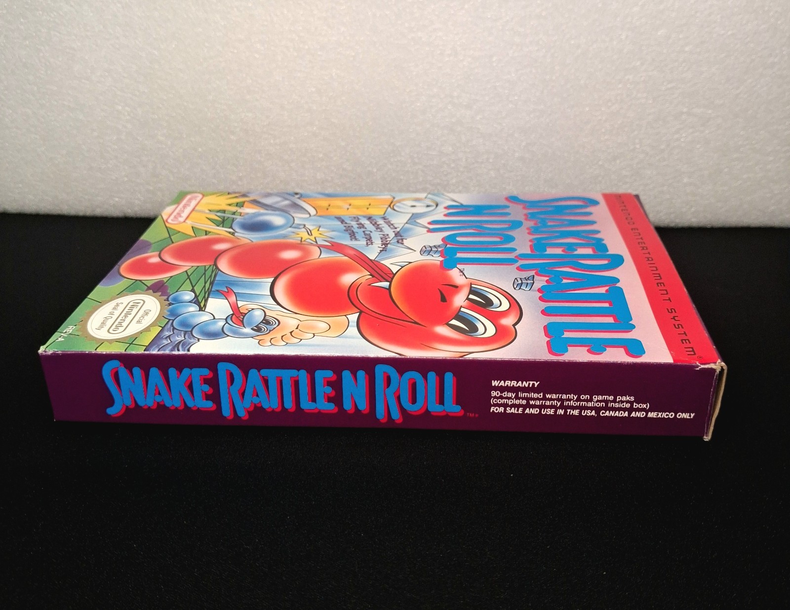Snake Rattle n Roll (Nintendo NES, 1990) Box Only Very Good Condition