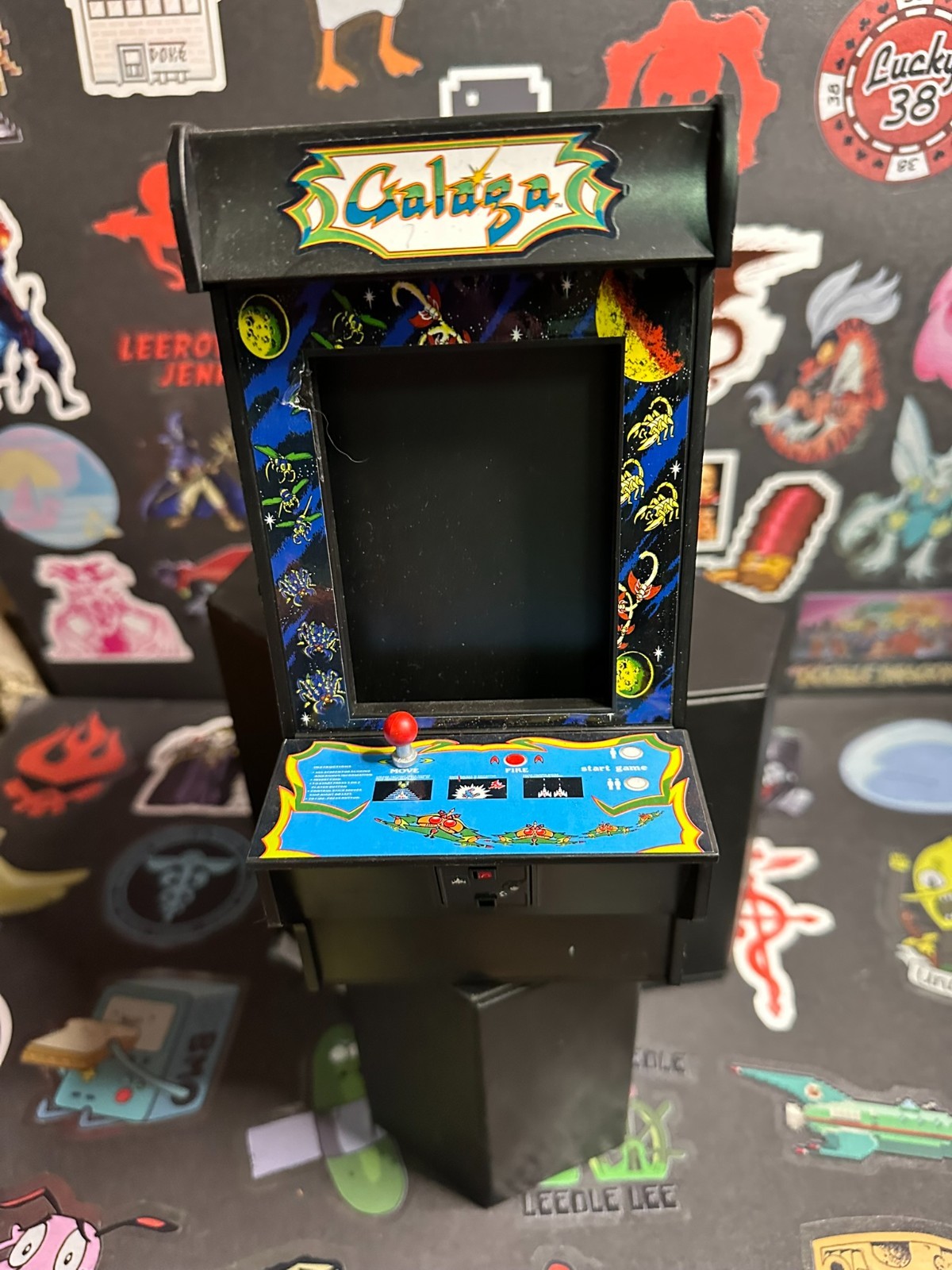 Loot Crate Gaming: Galaga 8″ Replica Arcade Phone Holder – Namco Bandai