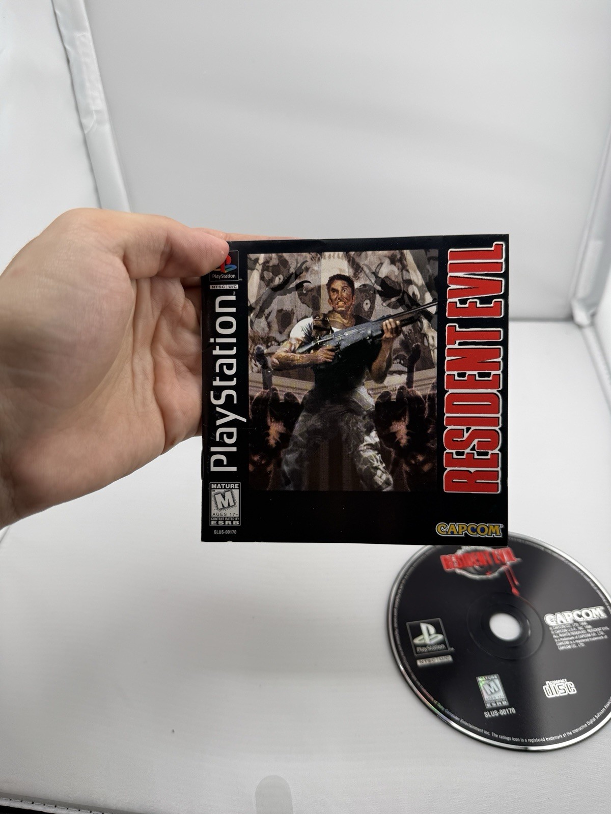 Resident Evil (Sony PlayStation 1, 1996) Black Label CIB W/ Reg Card Variant