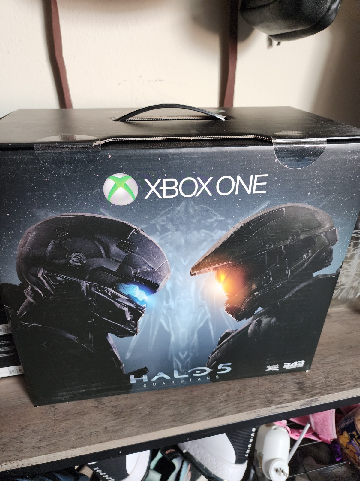 Ultimate Xbox One Halo 5 Limited Edition Console & Collection – Bonus Items