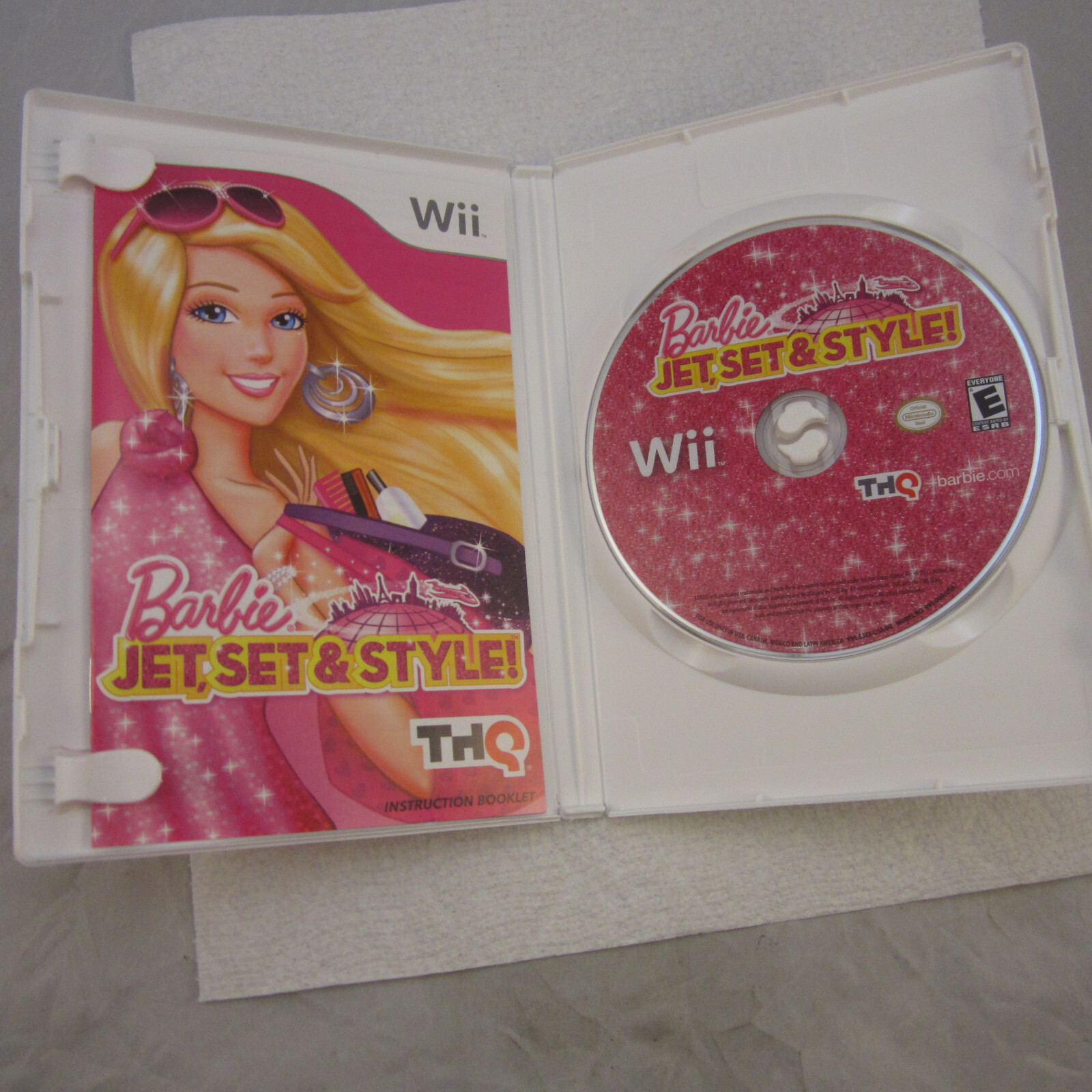 Nintendo Wii Barbie Jet Set and Style In Case With Manual
