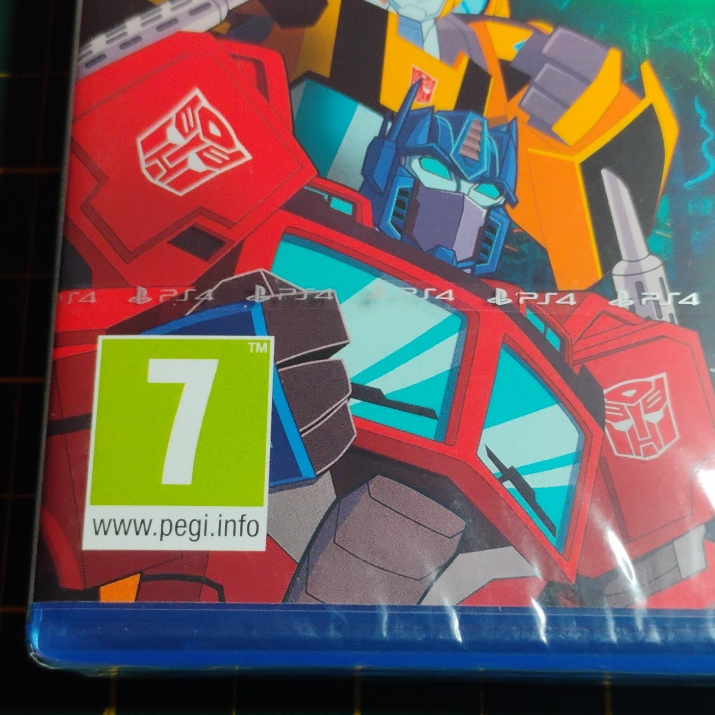 Outright Games Transformers: Battlegrounds (PS4, PAL, 2020) PEGI 7, Multiplayer