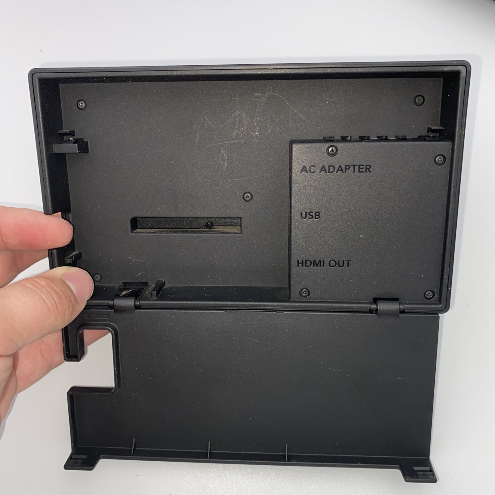 Nintendo Switch Complete With Box And Carrying Case Tested And Working