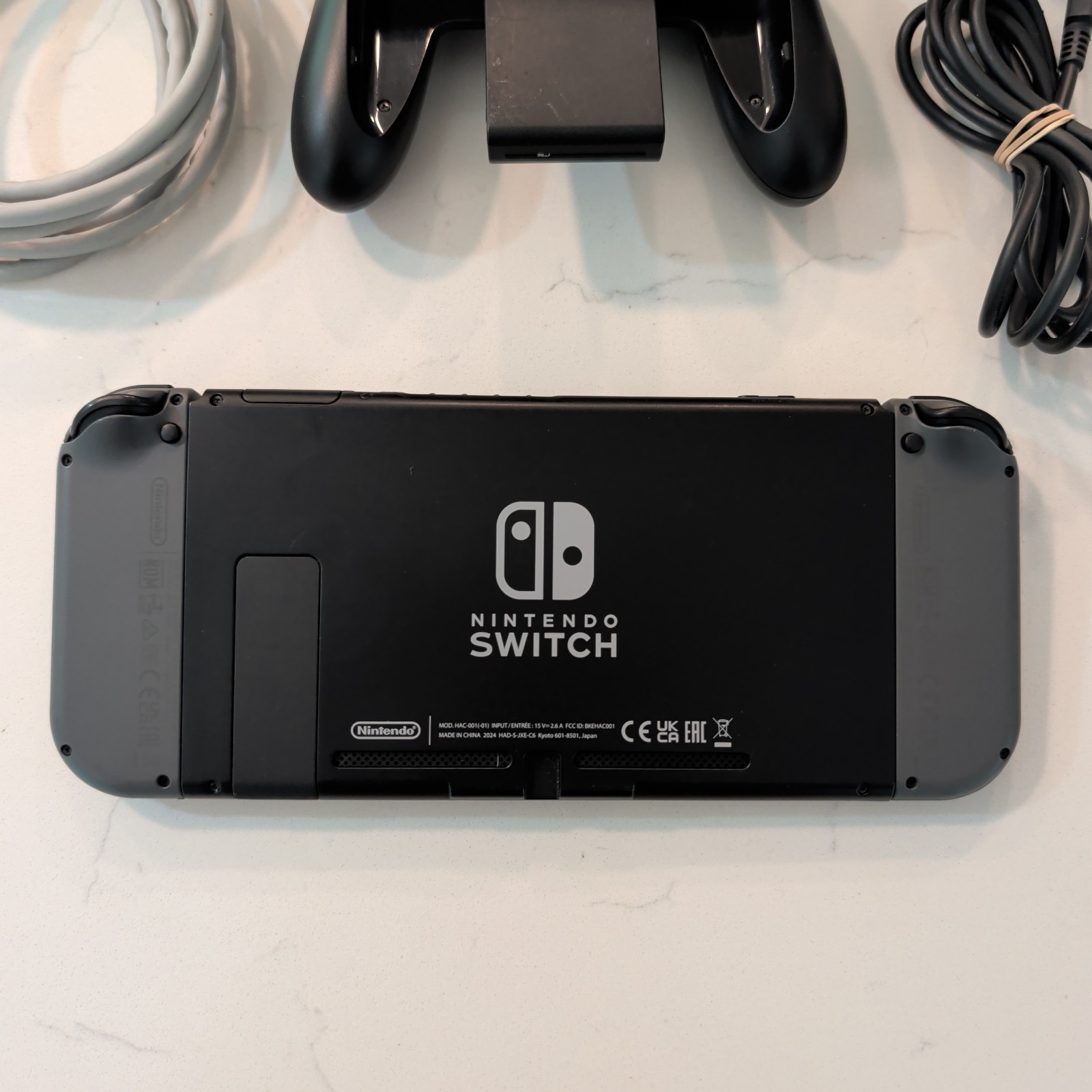 Nintendo Switch 32GB Console with Gray Joy‑Cons – Working – w/ OEM Cords