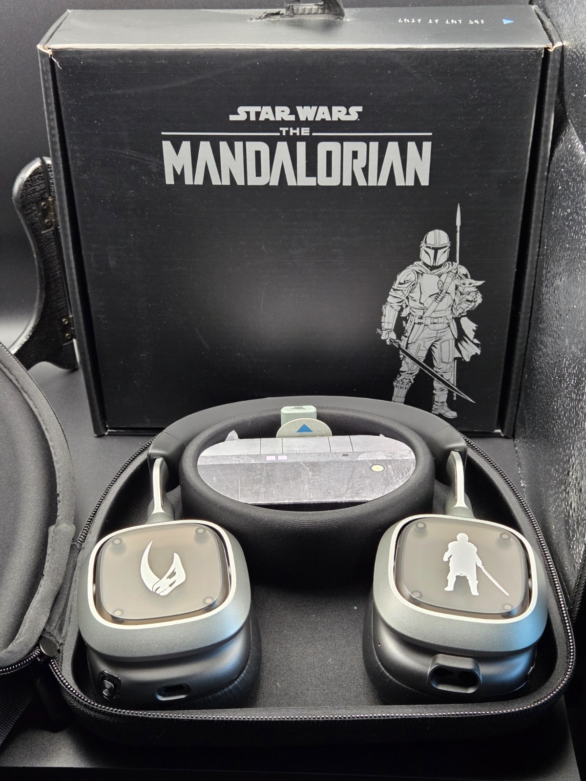 Logitech Astro A30 LIGHTSPEED Wireless Headphones Xbox/PC STAR WARS MANDALORIAN