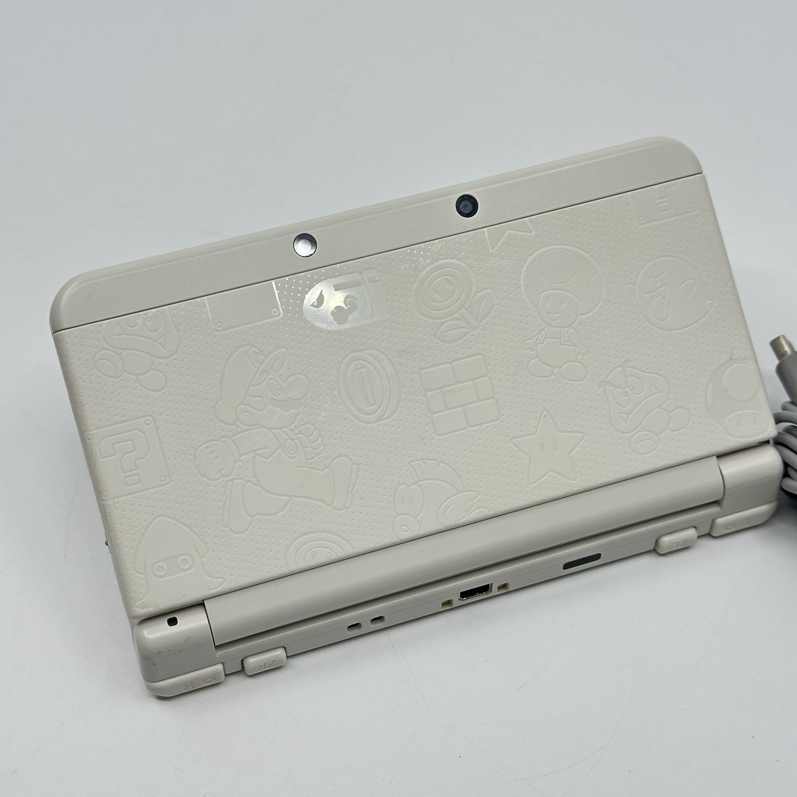 Nintendo “New” 3DS White Super Mario Black Friday Edition Console KTR-001 BUNDLE