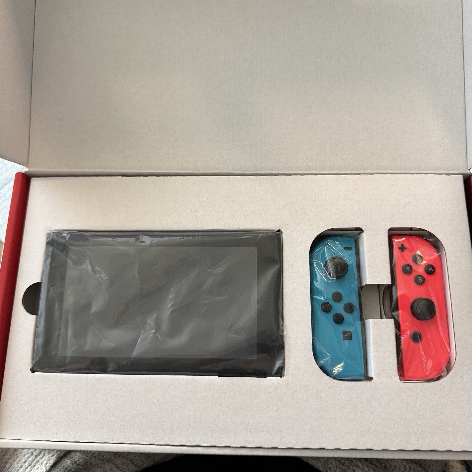 Nintendo Switch HAC-001 Console Neon Blue/Red Joy-Con, Complete Set In Box Xtras