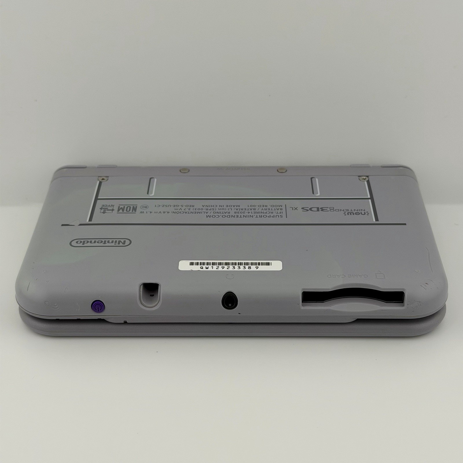 Nintendo New Nintendo 3DS XL SNES Edition Handheld Console (NTSC) Very Good Cond