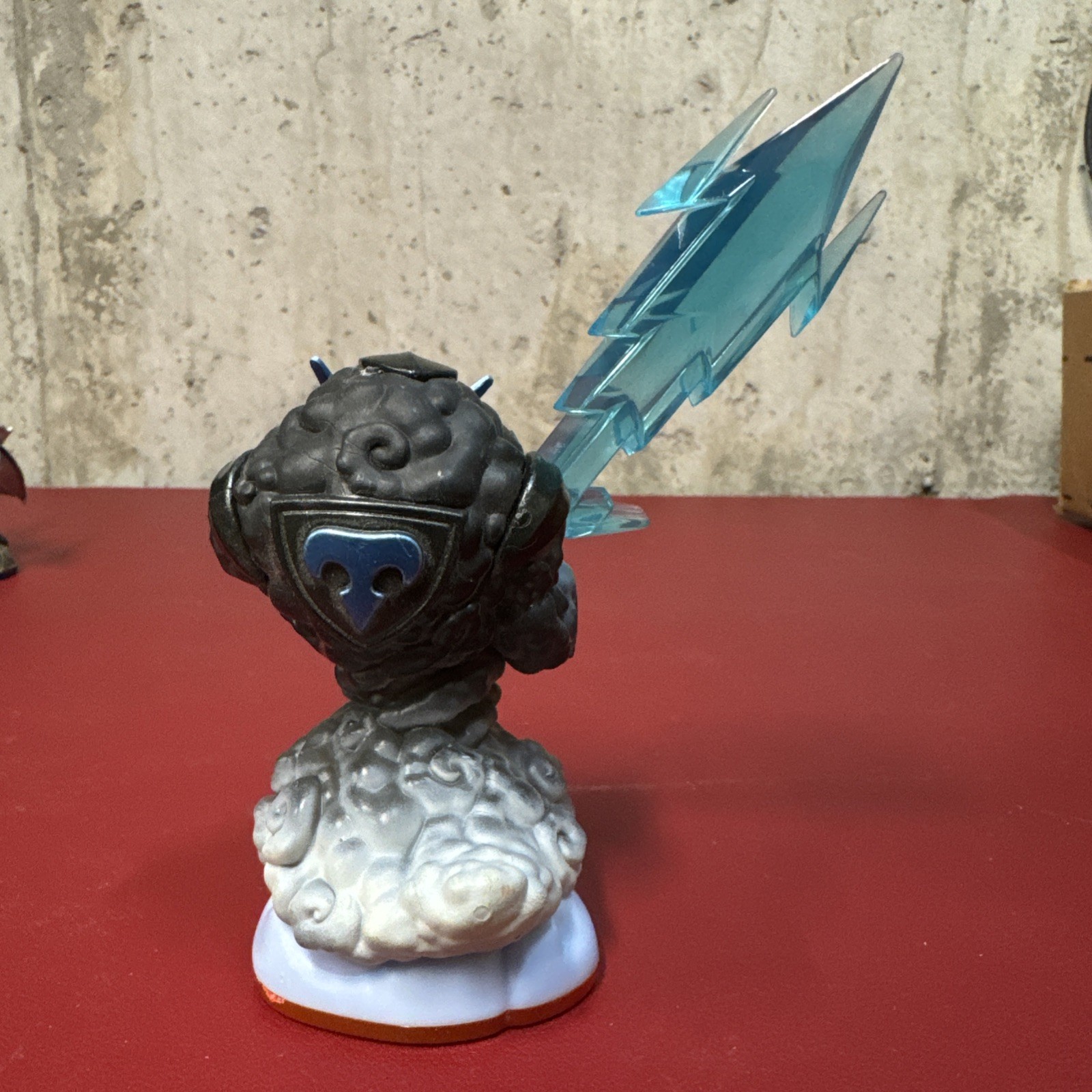 Skylanders Trap Team Figure – Thunderbolt – Trap Master – Air Element R