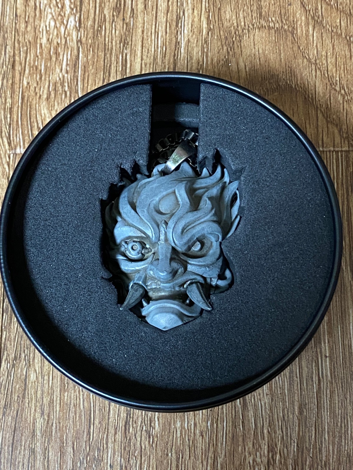 Cyberpunk 2077 CD Projekt Red Samurai Medallion Necklace GameStop Promo