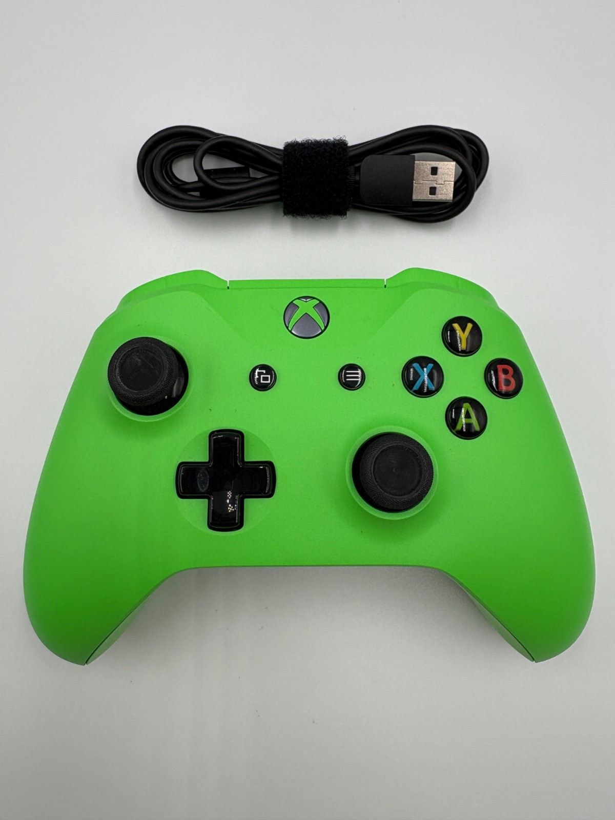 Xbox One Wireless Controller Special Neon Green – 1708 Xbox Design Lab – Tested