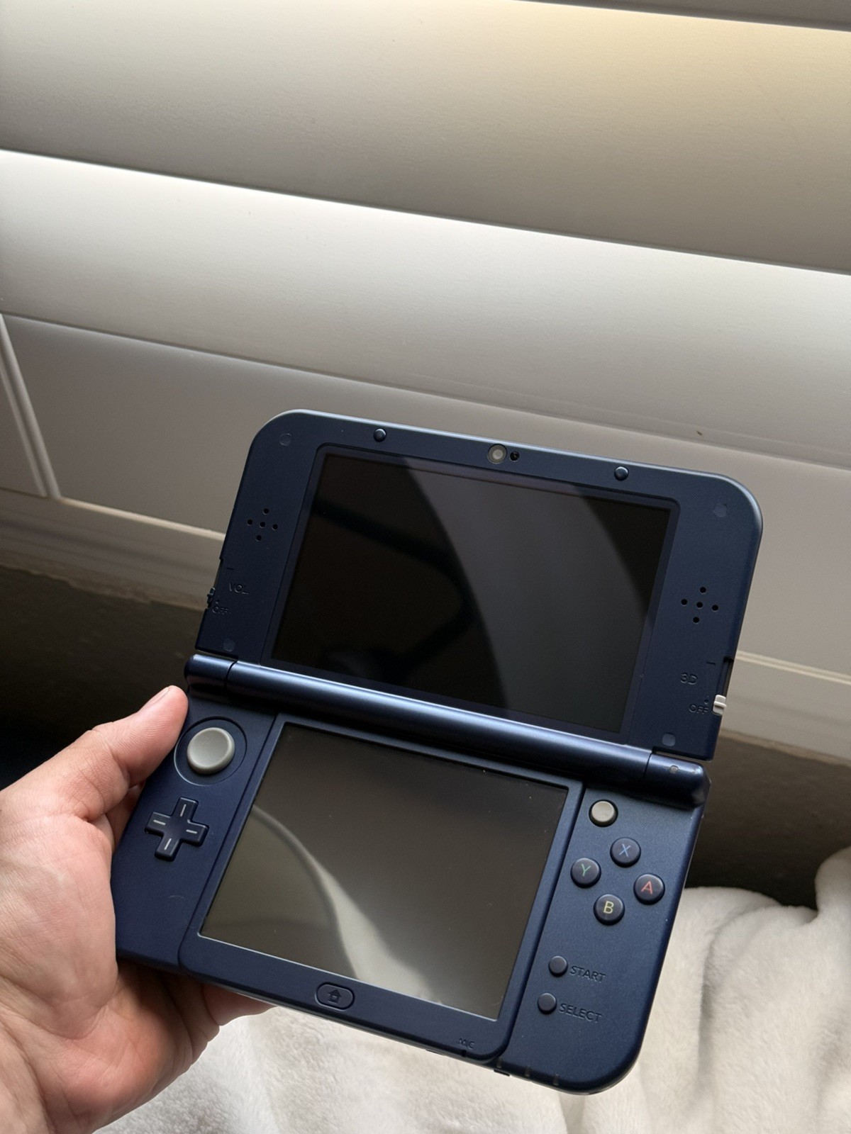 New Nintendo 3DS XL Metallic Blue | Charger 120 GB SD Card | TOP IPS