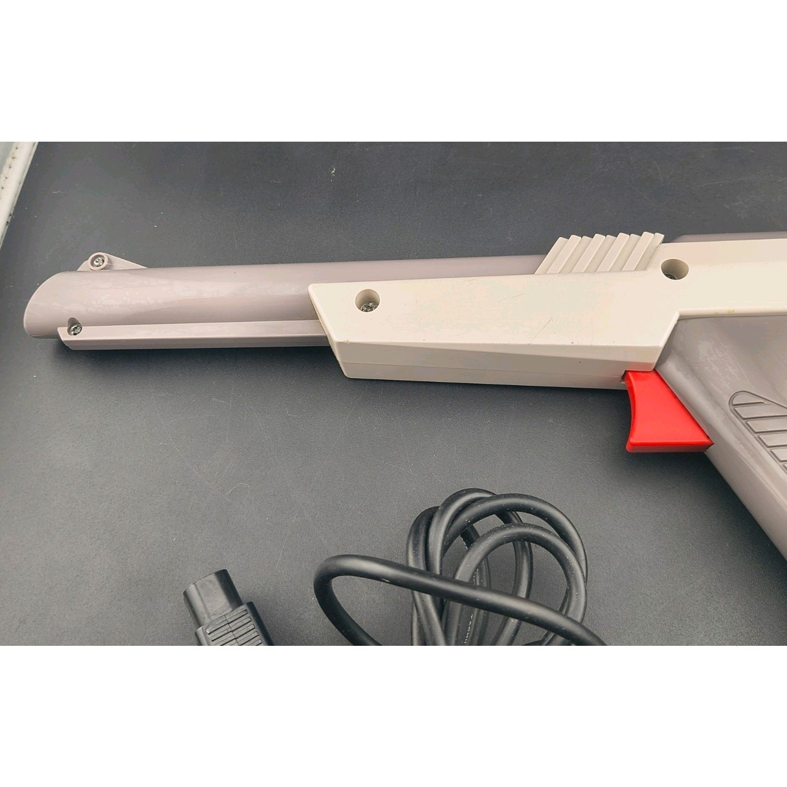 Authentic Nintendo NES Zapper Light Gun & Super Mario Bros Duck Hunt Bundle OEM