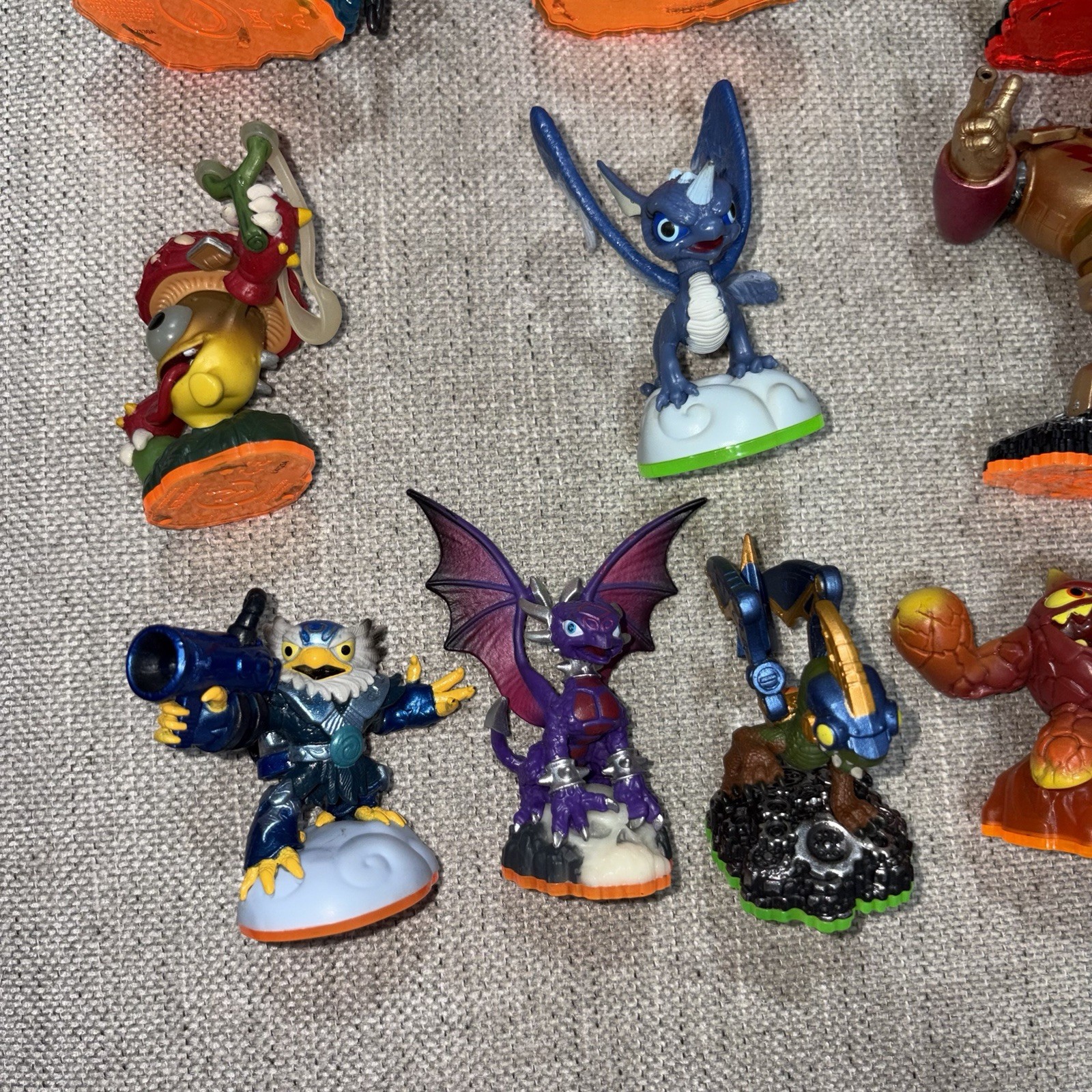 Activision Skylanders Mixed Series – Lot of 11 Figures