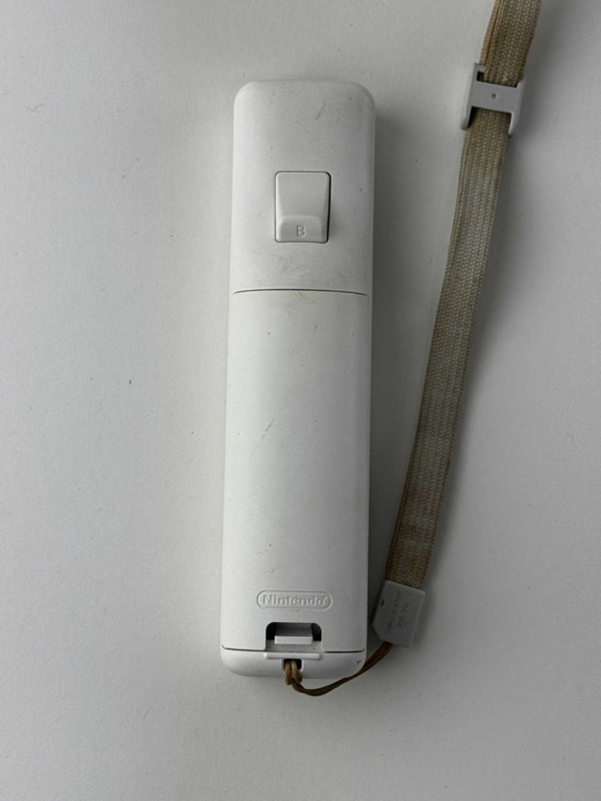 Nintendo Wii RVL-003 White Controller w/ Motion Plus Adapter & Sleeve