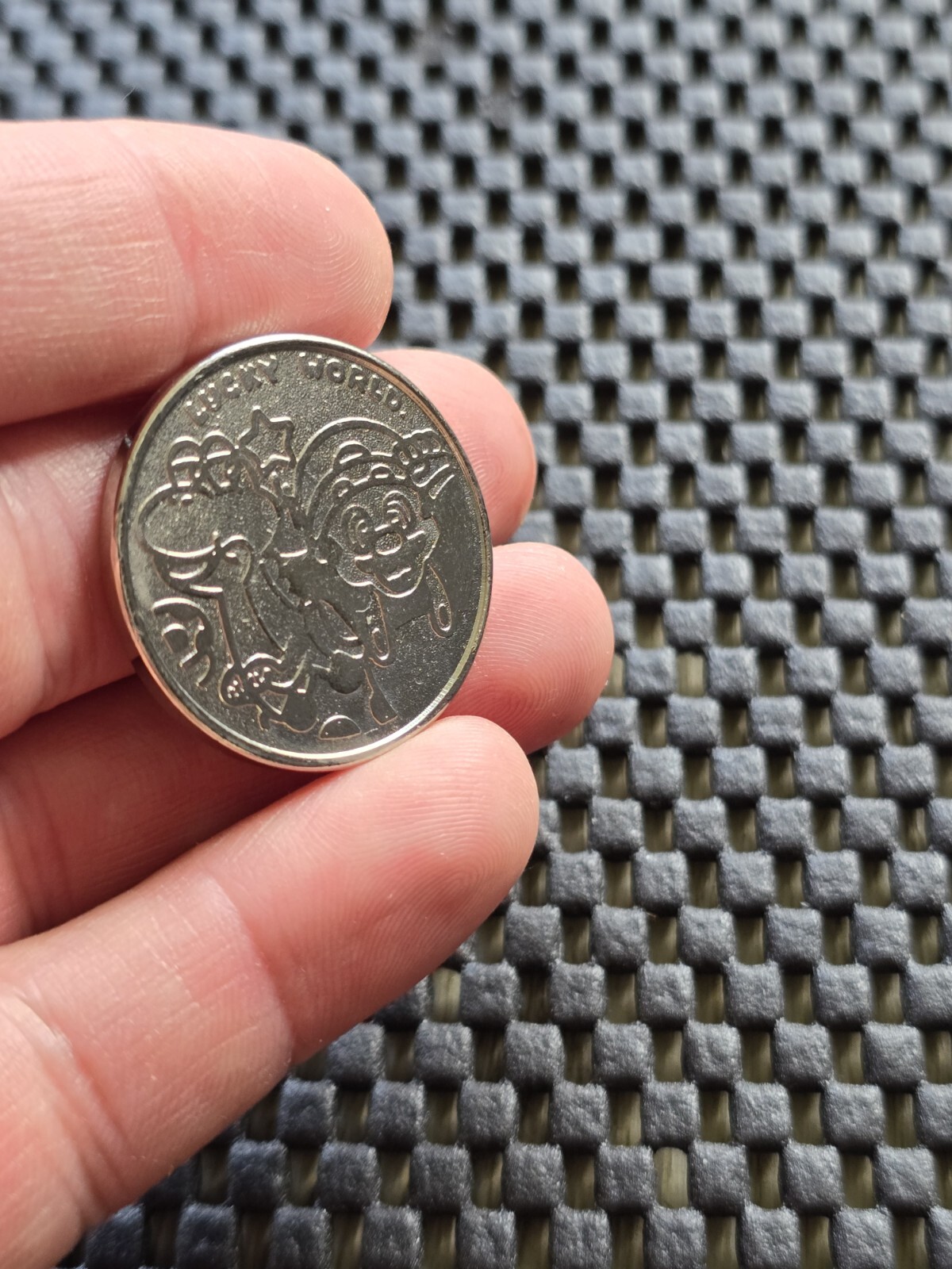 Super Mario Lucky World Coin Medal Nintendo Gachapon Rare Promo SNES GB [Wendy]
