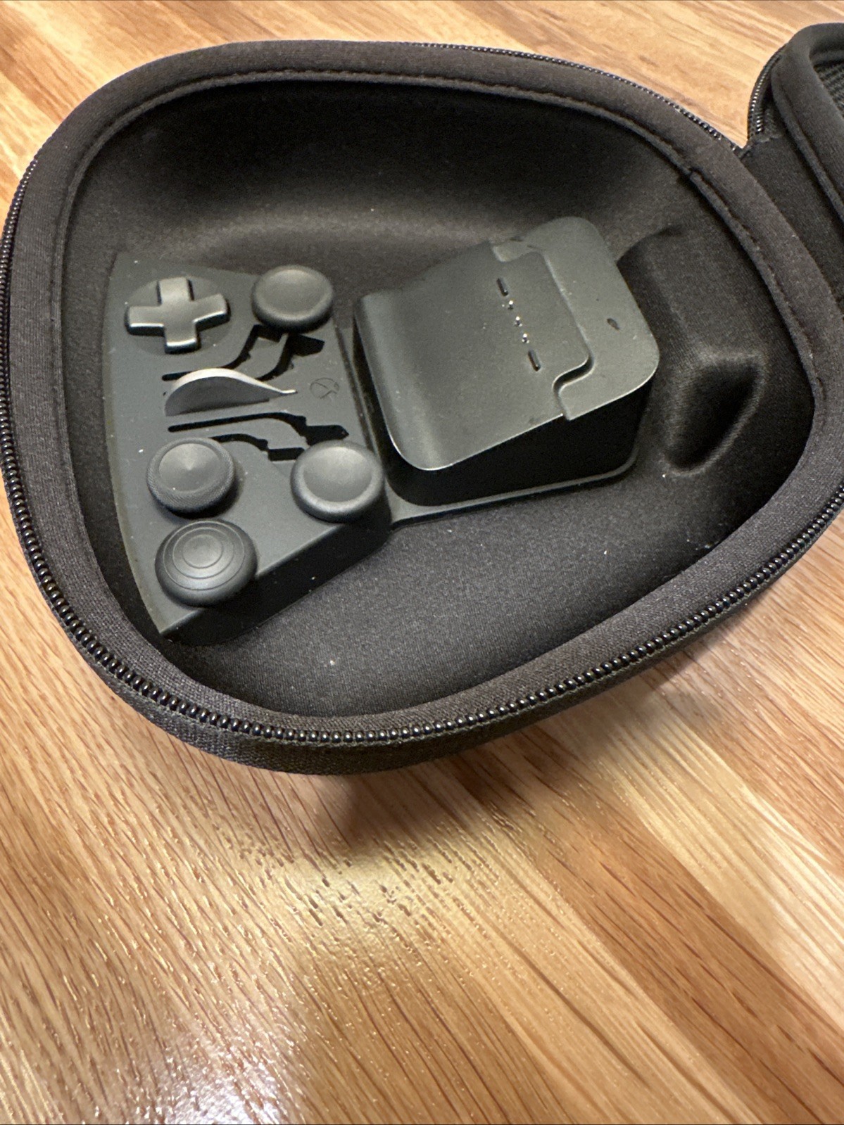 Microsoft Xbox One Elite Series 2 Controller Case w/ INTERCHANGEABLE PARTS – US™