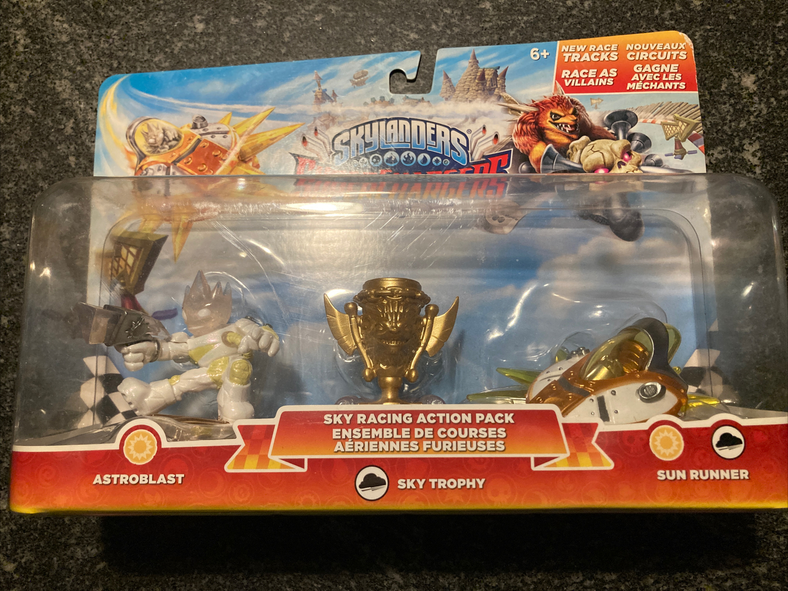 SKYLANDER SUPERCHARGERS Sky Racing Action Pack Astroblast Sun Runner Sky Trophy