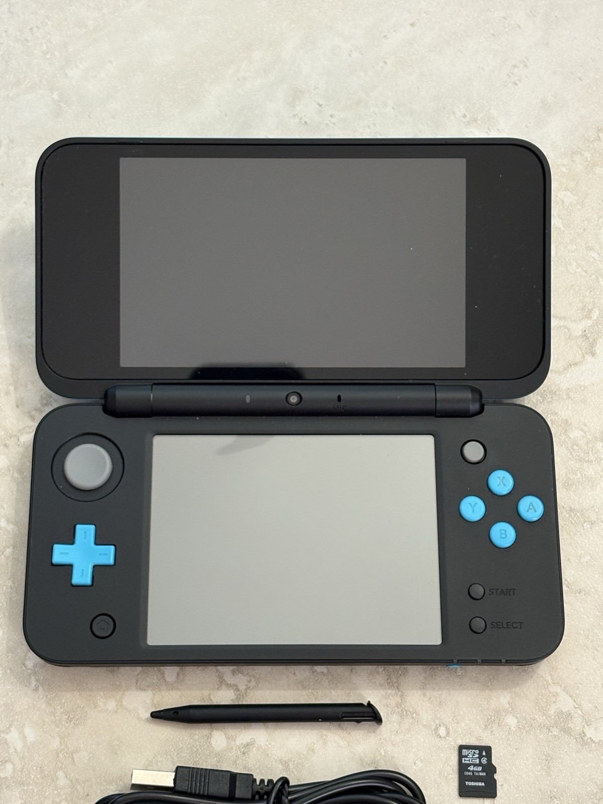 Nintendo New 2DS LL XL – Tested & Working – Excellent Condition – US Seller