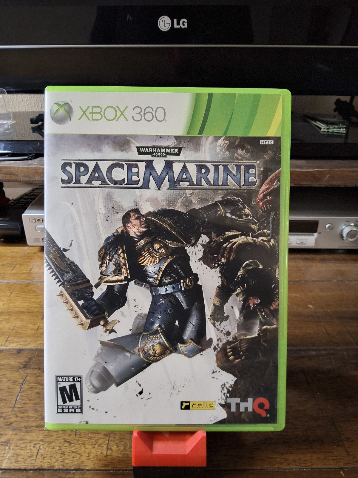 Warhammer 40,000: Space Marine (Xbox 360, 2011) COMPLETE! WORKS GREAT!