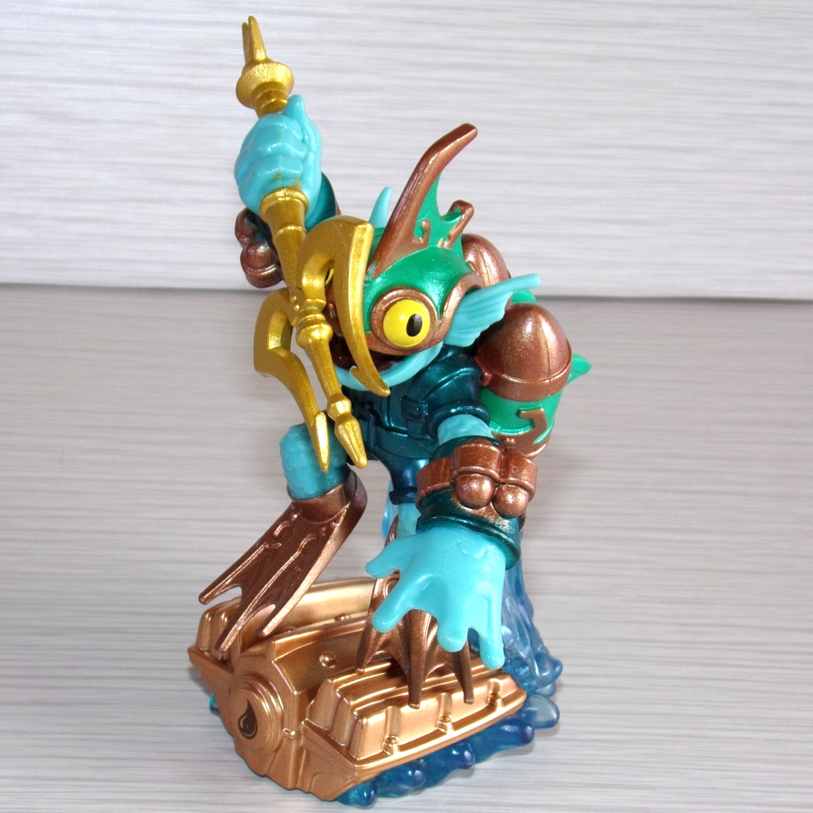 Skylanders SuperChargers Deep Dive Gill Grunt Water Figure Activision 2015