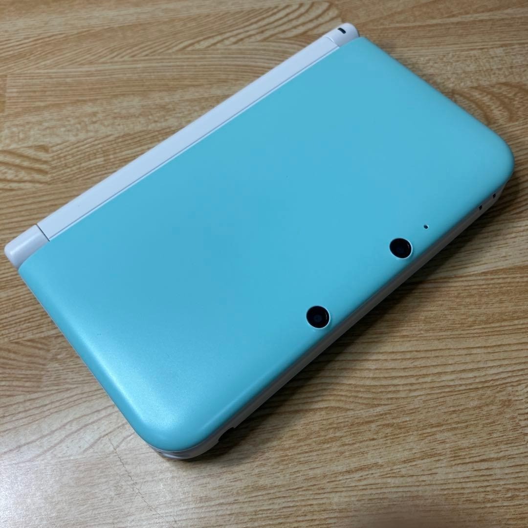 Nintendo new 3DS LL Console Light Blue Color JAPANESE Language