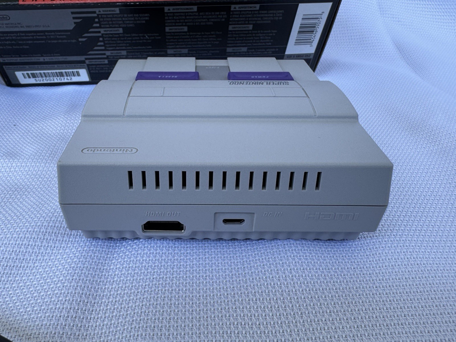 Super Nintendo SNES Classic Edition Console COMPLETE Box 2 Controllers HDMI Mini