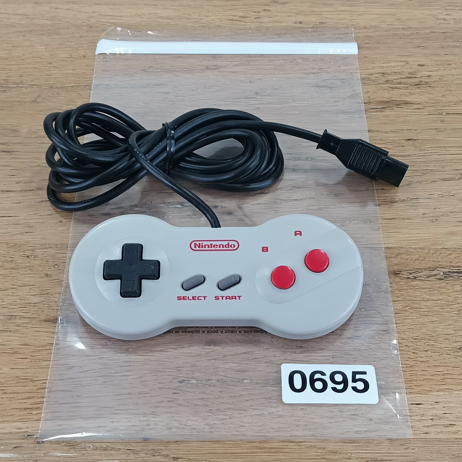 Nintendo NES Original Authentic OEM Dog Bone Controller NES-039 Tested & Works