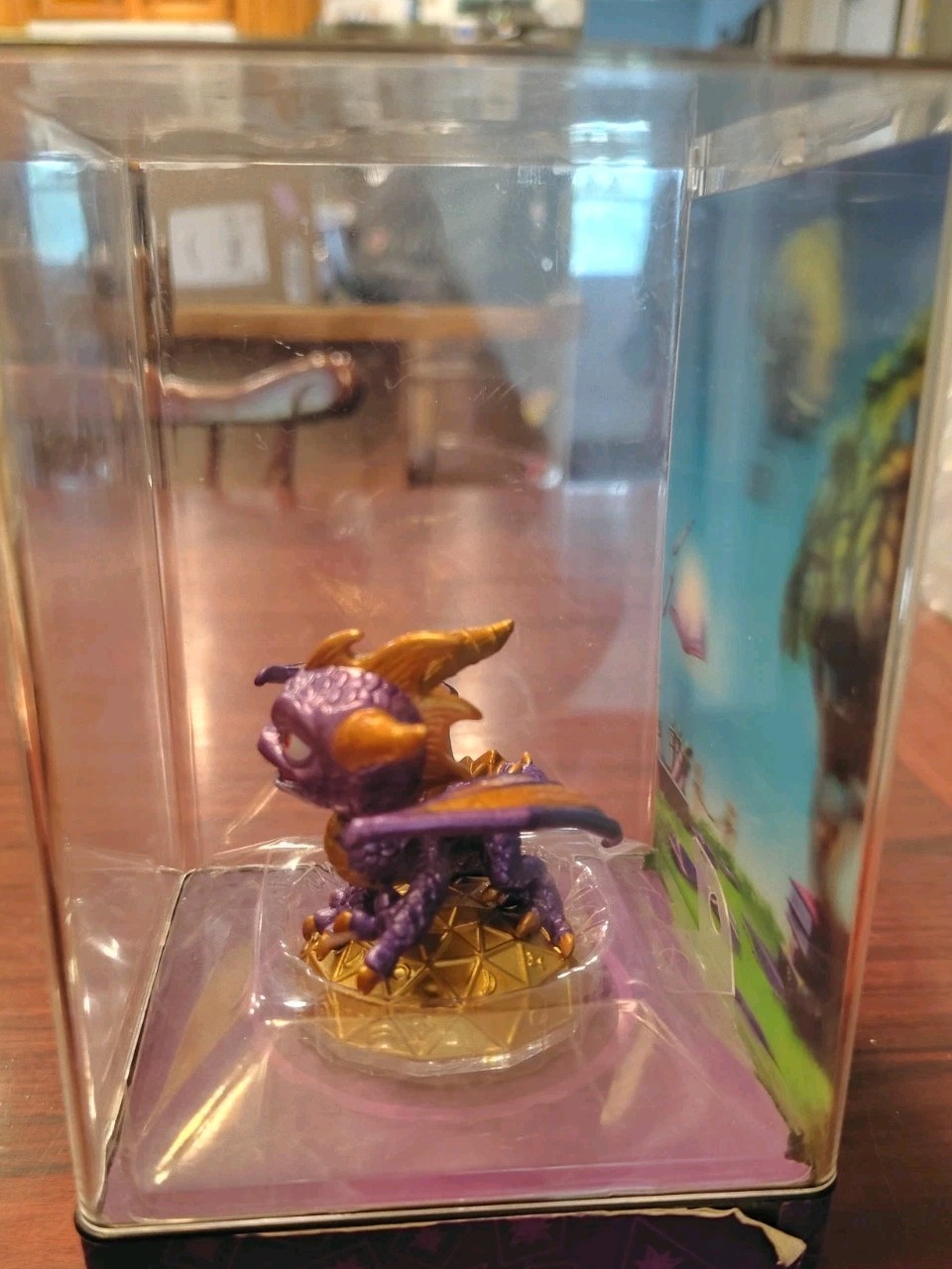 Skylanders Eon’s Elite Spyro in Case Cleaned and Tested READ DESCRIPTION