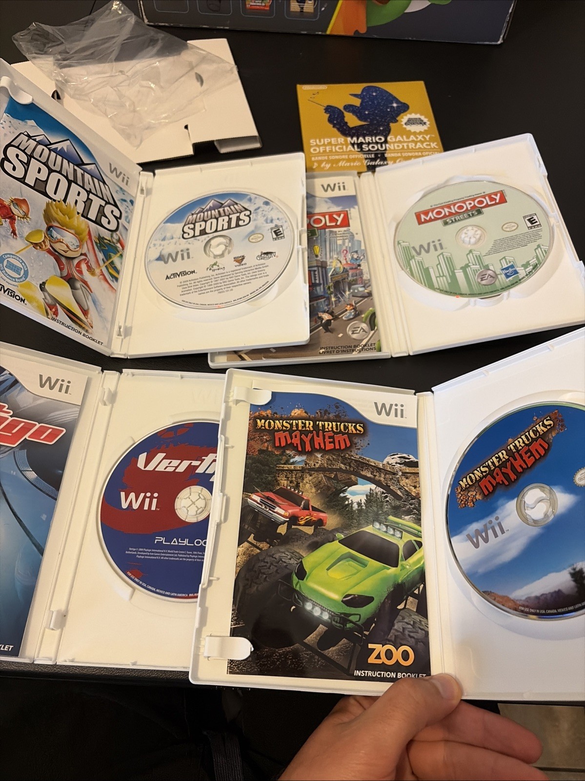 Nintendo Wii RVL-101 Console Bundle W/ 4 Games Soundtrack Remote Cables TESTED