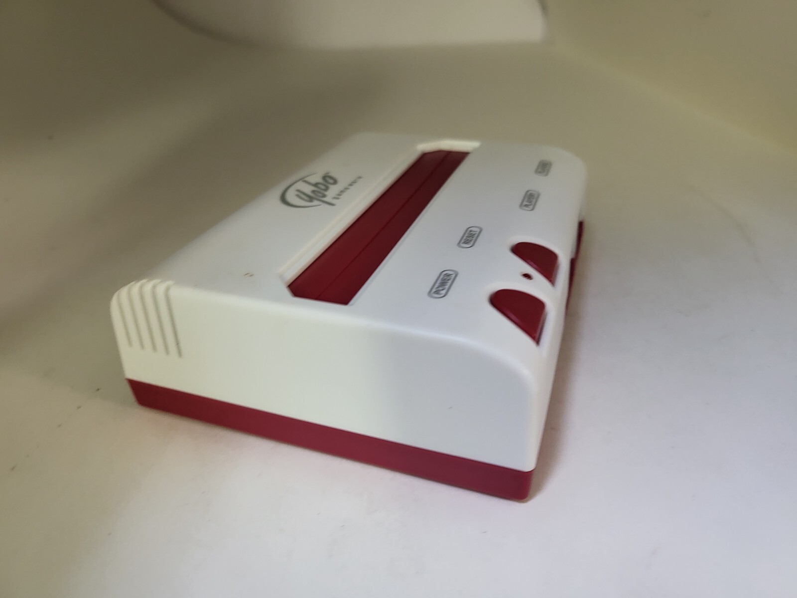 NEW REPLACEMENT RED & WHITE YOBO FC NES CONSOLE (SYSTEM ONLY INCLUDED) i36