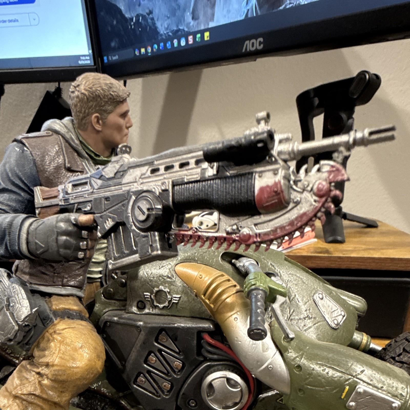 Gears of War 4 limited collectors edition Xbox JD Fenix Outsider Bike Statue
